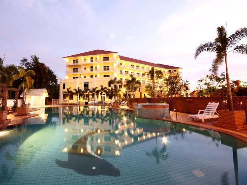 Pattaya Bay Hotel Exterior photo
